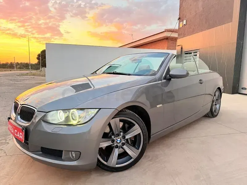 Usado BMW 330 Cabriolet Comfort Edition 231 CV (169 kW) 2008 Beige Descapotable