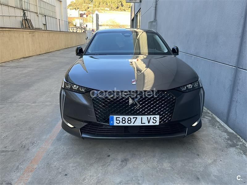 Gris / plata Usado 2021 DS Automobiles DS4 Performance Berlina | 23.500 € (Un poco caro) - Imagen 1/4