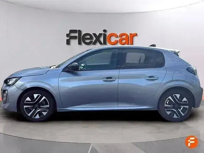 Usado Peugeot 208 Allure 100 CV (73 kW) 2025 Gris Utilitario