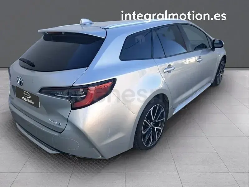 Usado Toyota Corolla Sport 180 CV (132 kW) 2020 Gris / plata Familiar
