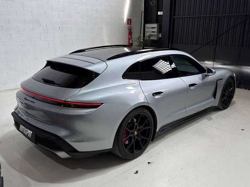 Usado Porsche Taycan Sport Turismo 439 kW (598 CV) 2023 Gris Familiar