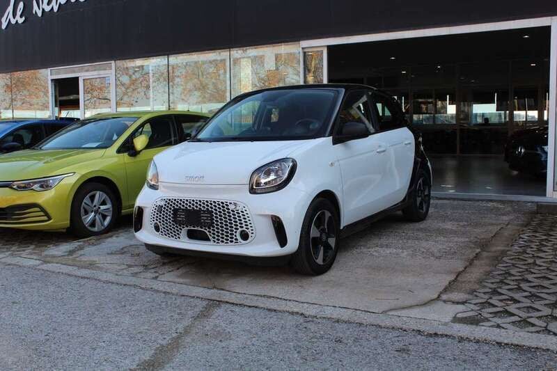 Blanco Usado 2021 Smart ForFour Electric Drive Utilitario | 12.850 € (Precio justo) - Imagen 1/4