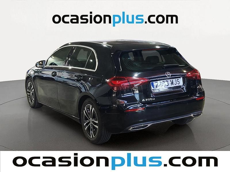 Begagnad Mercedes A200 Advanced 150 HK (110 kW) 2023 Svart Halvkombi