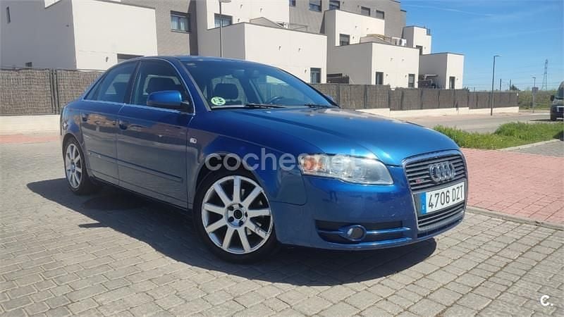 Usado Audi A4 S-Line 140 CV (102 kW) 2006 Azul Berlina