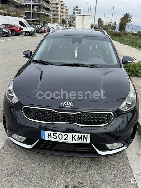 Usado Kia Niro 141 CV (103 kW) 2018 Negro SUV
