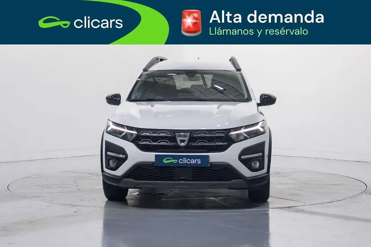Usado Dacia Jogger Extreme 101 CV (74 kW) 2022 Blanco Monovolumen
