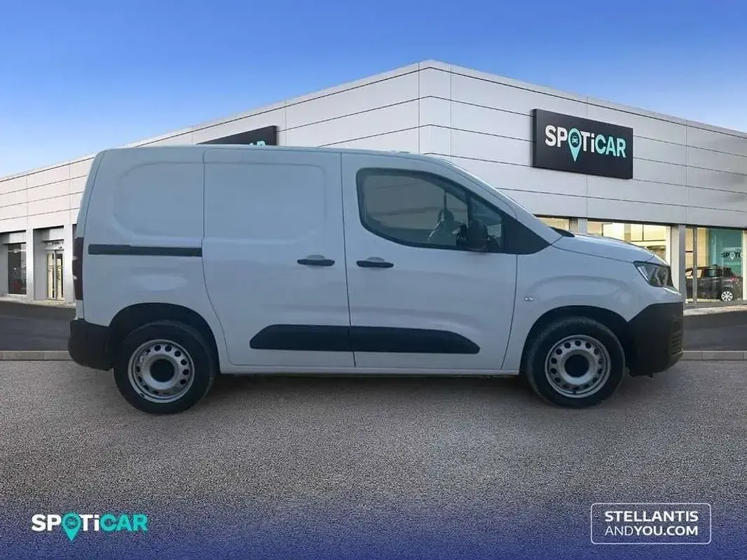 Usado Peugeot Partner 103 CV (75 kW) 2023 Blanco Monovolumen