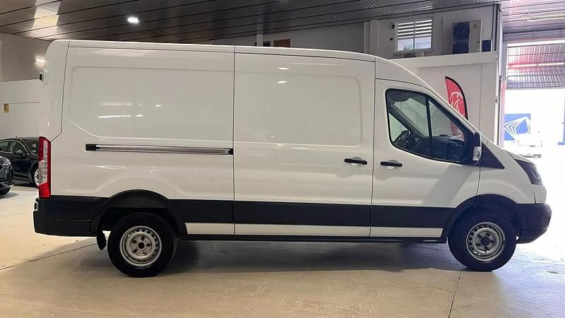 Usado Ford Transit Ambiente 130 HP (95 kW) 2020 Branco