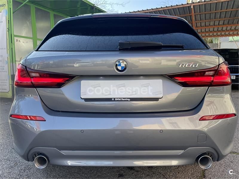 Usado BMW 118 150 CV (110 kW) 2022 Gris / plata Utilitario