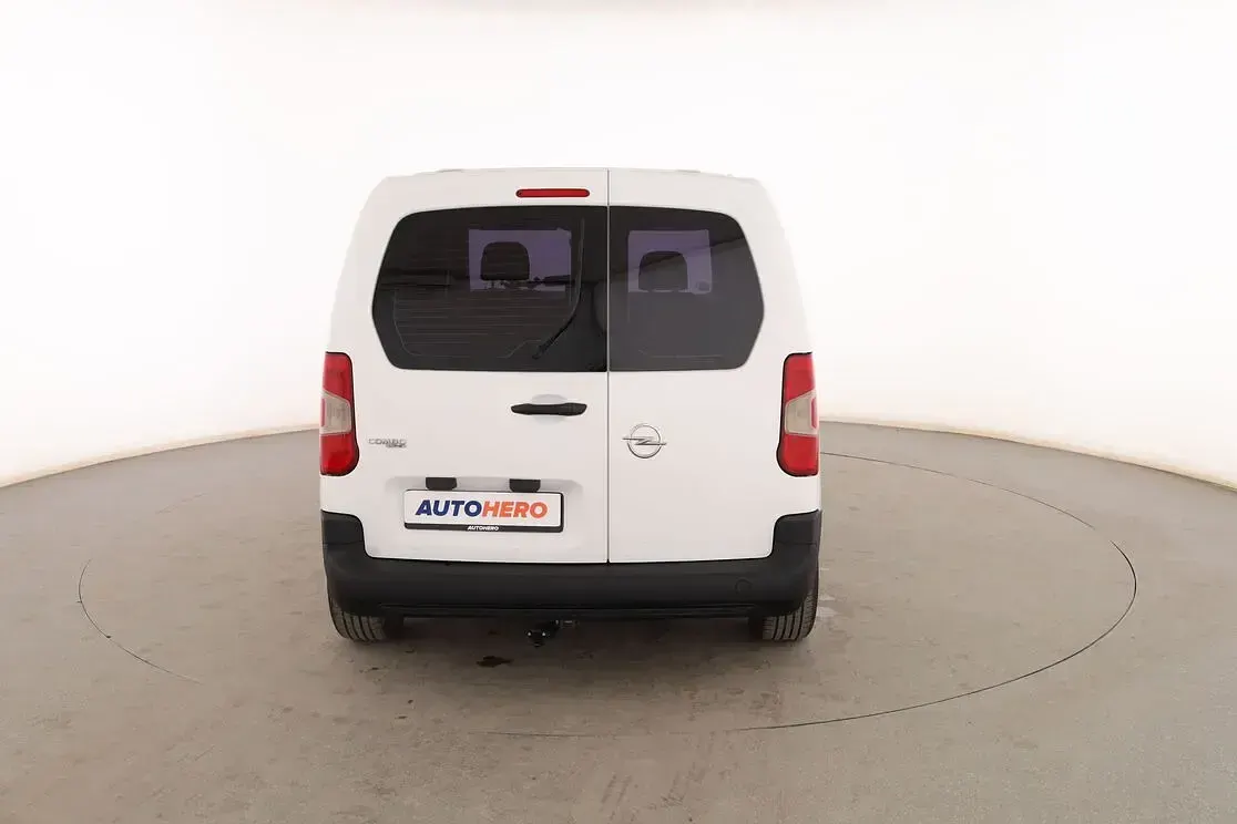 Usado Opel Combo Life 102 CV (75 kW) 2021 Blanco Monovolumen