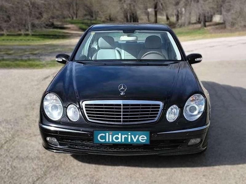 Usado Mercedes E350 Avantgarde 231 CV (169 kW) 2005 Negro Berlina