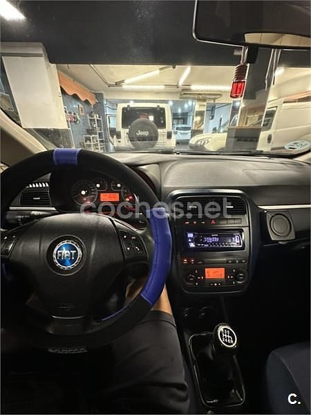 Azul Usado 2007 Fiat Grande Punto Emotion Utilitario | 2400 € (Precio justo) - Imagen 1/4