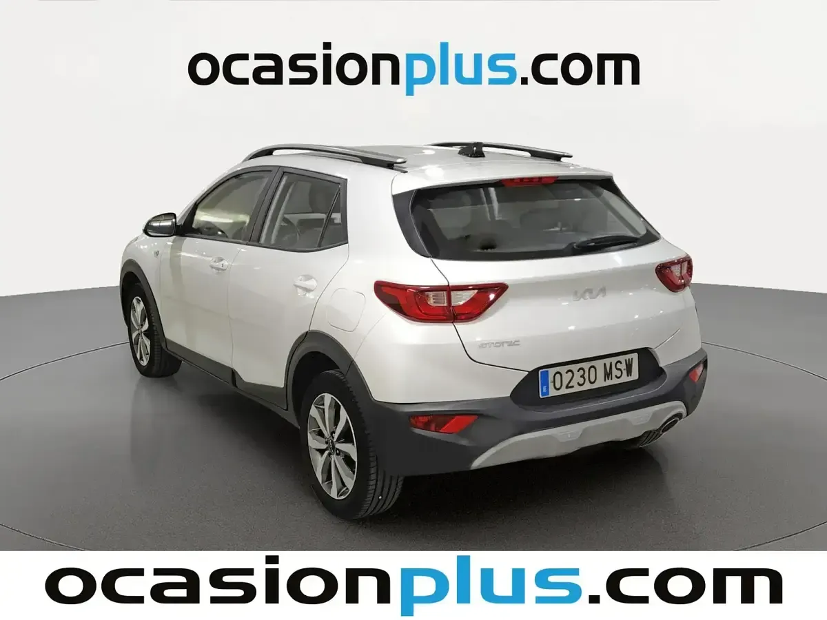 Usado Kia Stonic 100 CV (73 kW) 2024 Blanco SUV