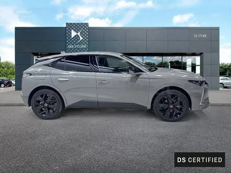 Usado DS Automobiles DS4 Performance 130 CV (95 kW) 2024 Gris / plata SUV