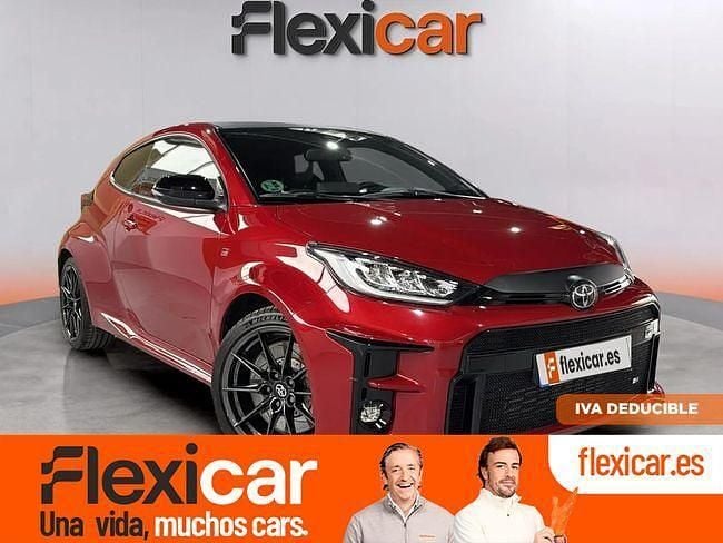 Rojo Usado 2022 Toyota Yaris Utilitario | 37.990 € (Un poco caro) - Imagen 1/4