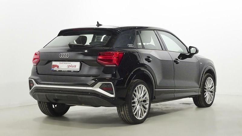 Usado Audi Q2 S-Line 116 CV (85 kW) 2022 Negro SUV