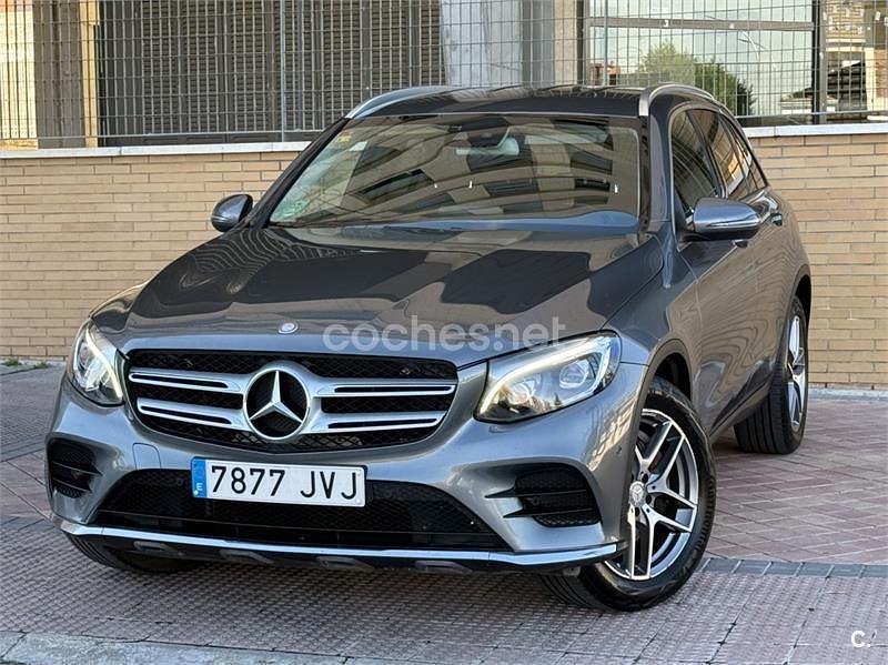 Usado Mercedes GLC220 AMG line 170 CV (125 kW) 2017 Gris / plata SUV