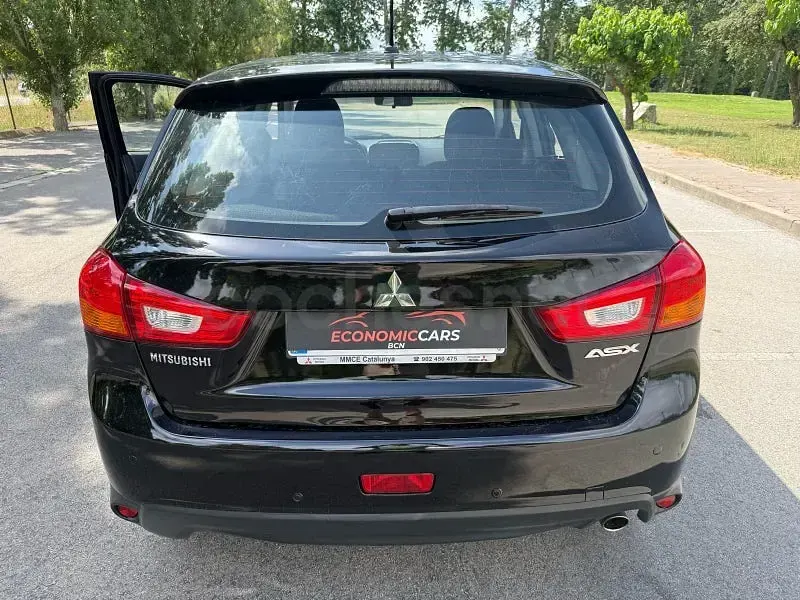 Usado Mitsubishi ASX 117 CV (86 kW) 2014 Negro SUV