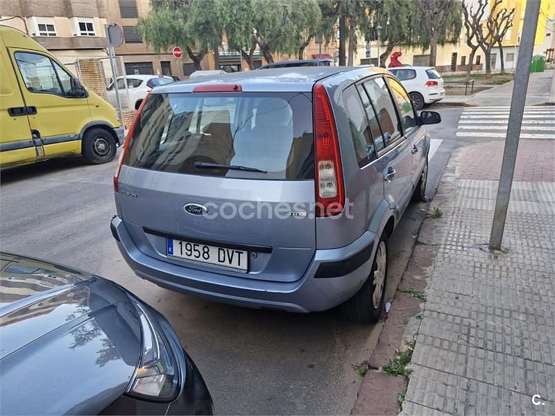 Usado Ford Fusion 68 CV (50 kW) 2002 Azul Utilitario