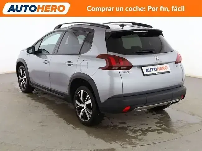 Usado Peugeot 2008 GT-line 120 CV (88 kW) 2017 Gris SUV
