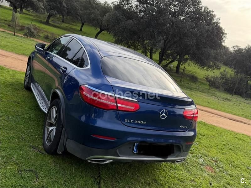 Usado Mercedes GLC250 204 CV (150 kW) 2017 Azul Coupe