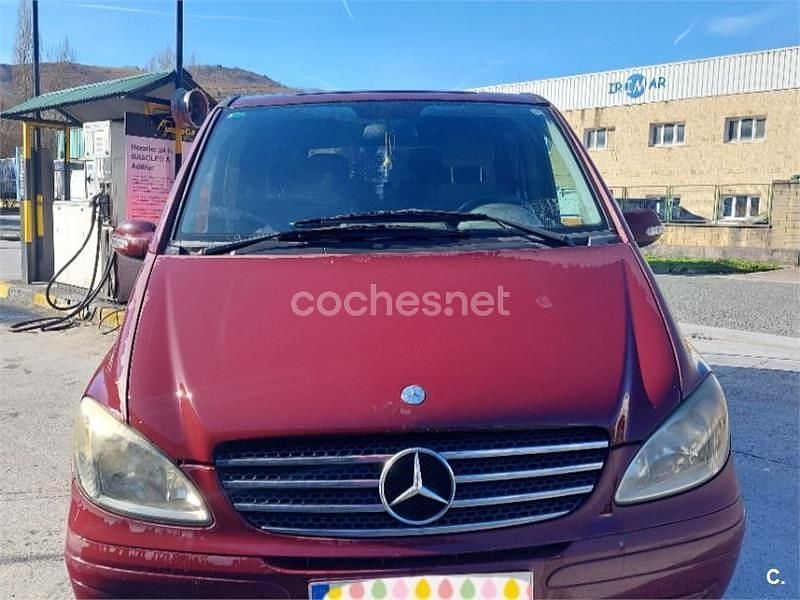 Usado Mercedes Viano 150 CV (110 kW) 2005 Granate Monovolumen