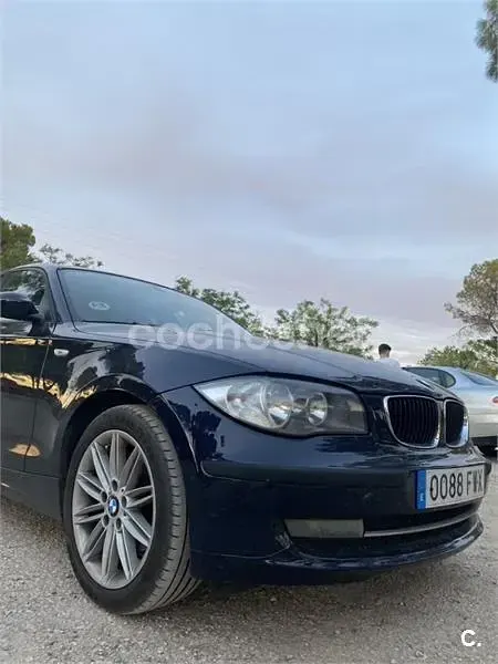 Usado BMW 118 122 CV (89 kW) 2007 Azul Utilitario