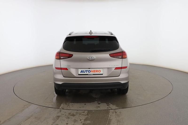 Usado Hyundai Tucson 132 CV (97 kW) 2019 Beige SUV