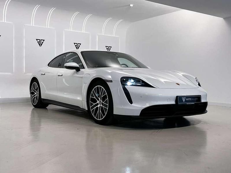 Usado Porsche Taycan 239 kW (326 CV) 2021 Blanco Berlina