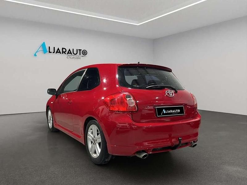 Usado Toyota Auris Sport 177 CV (130 kW) 2008 Rojo Utilitario
