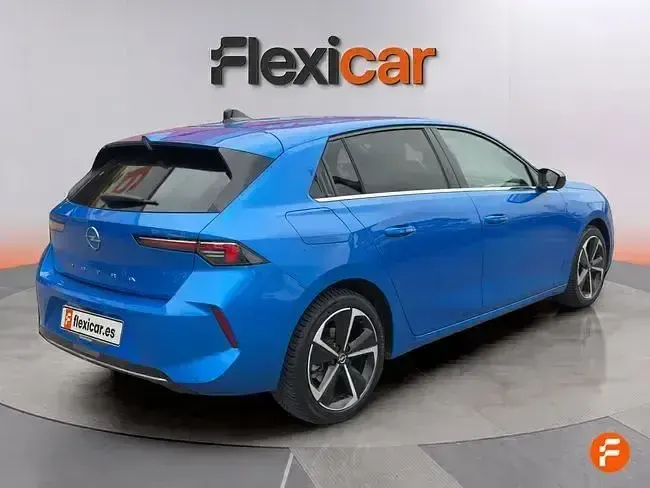 Usado Opel Astra Elegance 130 CV (95 kW) 2022 Azul Utilitario