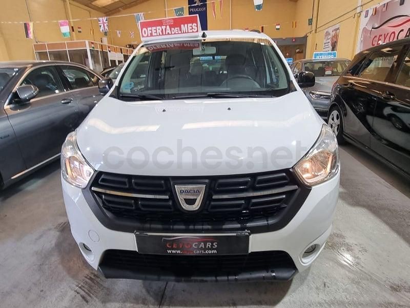 Usado Dacia Lodgy Comfort 95 CV (69 kW) 2021 Blanco Monovolumen