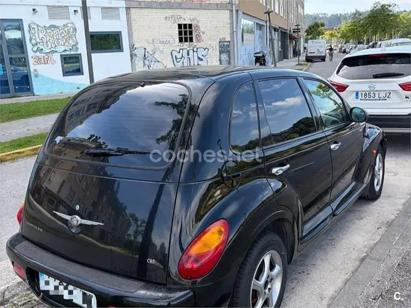 Usado Chrysler PT Cruiser Limited 121 CV (88 kW) 2004 Negro Monovolumen