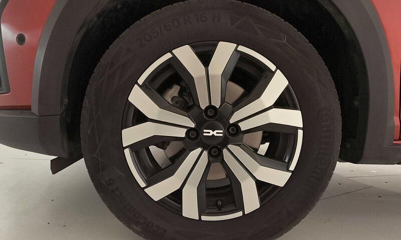 Usado Dacia Jogger Expression 110 CV (80 kW) 2024 Naranja Monovolumen