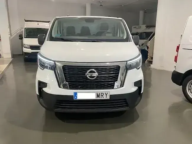 Usado Nissan Primastar 110 CV (80 kW) 2024 Blanco Monovolumen