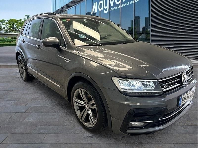 Usado VW Tiguan Advance 150 CV (110 kW) 2019 Gris SUV