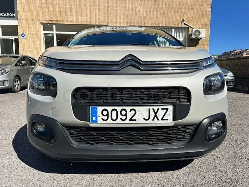 Usado Citroën C3 Shine 75 CV (55 kW) 2017 Beige Berlina