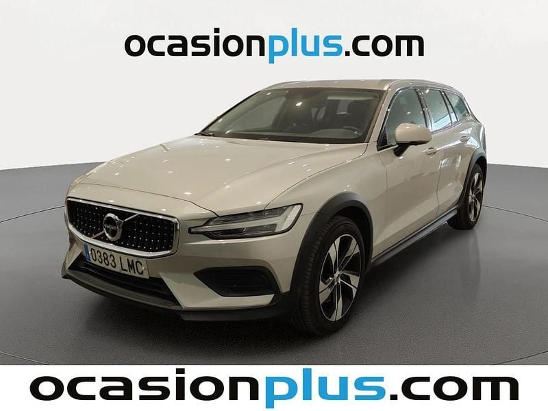 Gris Usado 2020 Volvo V60 CC Pro Familiar | 25.446 € (Buen precio) - Imagen 1/4