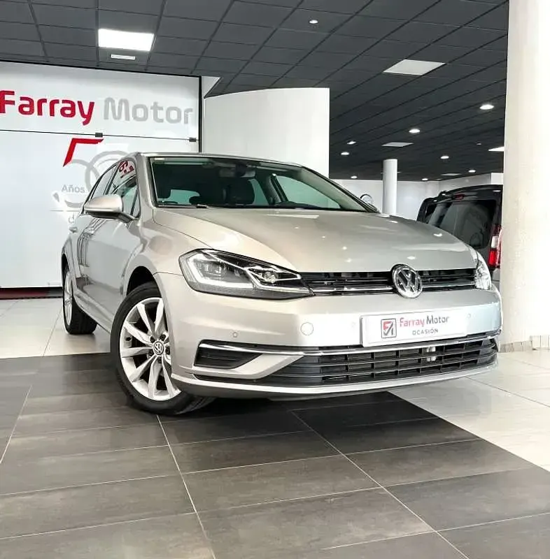 Usado VW Golf VII Advance 150 CV (110 kW) 2020 Gris Utilitario