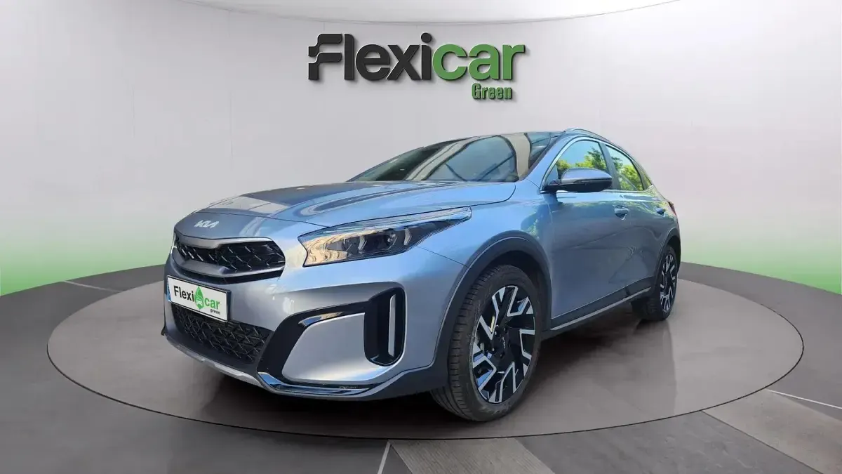 Usado Kia XCeed 140 CV (102 kW) 2024 Gris SUV