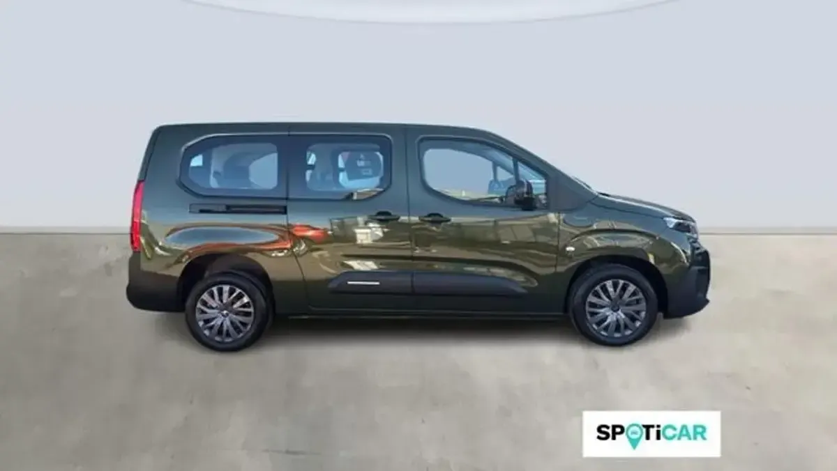 Usado Citroën Berlingo 130 CV (95 kW) 2025 Blanco Monovolumen