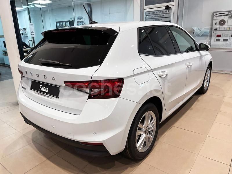 Nuevo Skoda Fabia 115 CV (84 kW) 2025 Blanco Utilitario