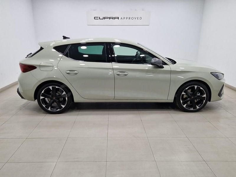 Nuevo Cupra Leon 204 CV (150 kW) 2025 Gris / plata Berlina