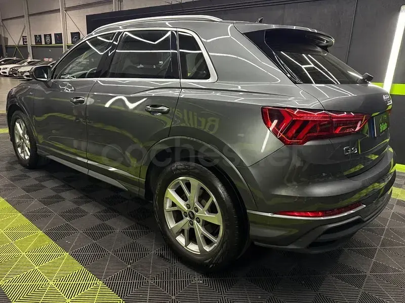 Usado Audi Q3 S-Line 150 CV (110 kW) 2023 Gris / plata SUV