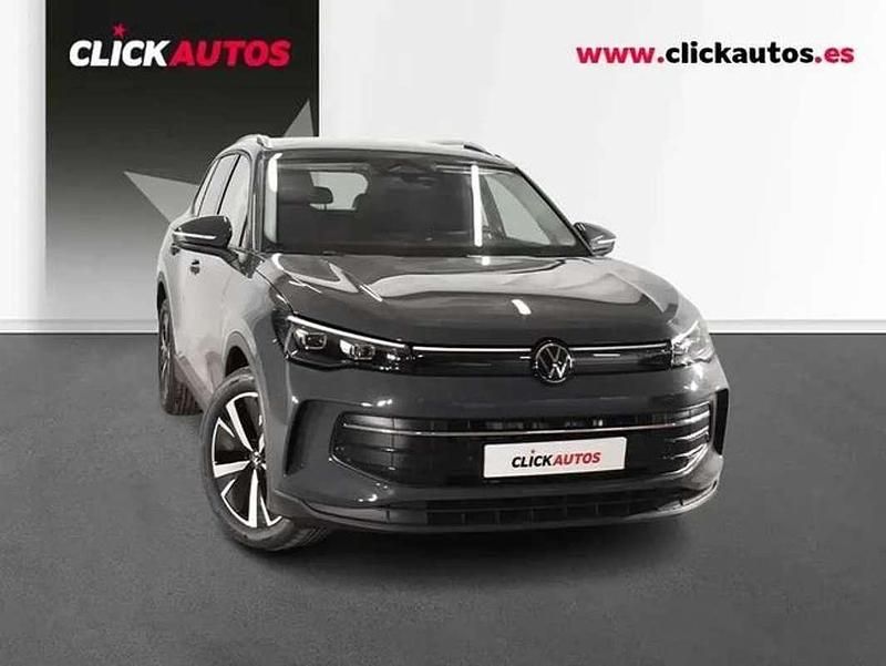 Usado VW Tiguan 131 CV (96 kW) 2025 Gris SUV