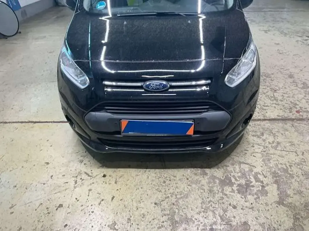 Usado Ford Transit Connect Titanium 120 CV (88 kW) 2018 Negro Monovolumen