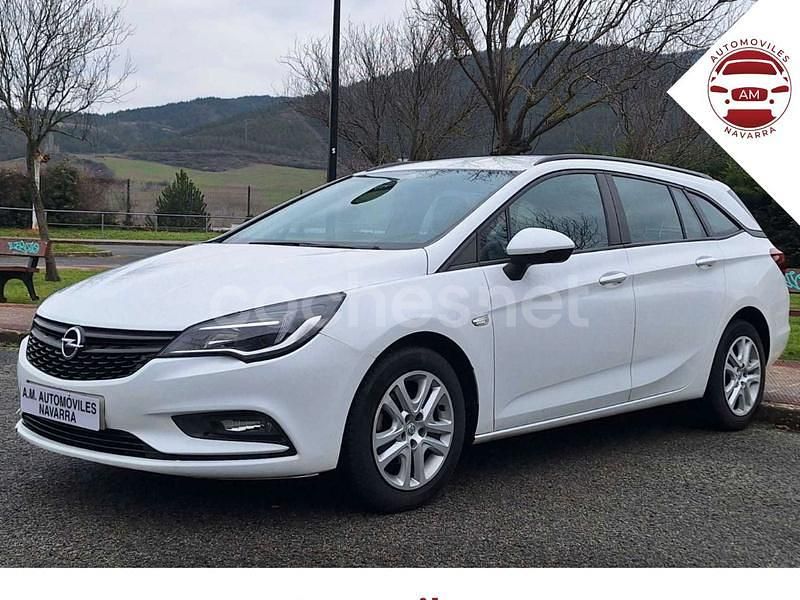 Blanco Usado 2016 Opel Astra Business Berlina | 7900 € (Precio justo) - Imagen 1/4