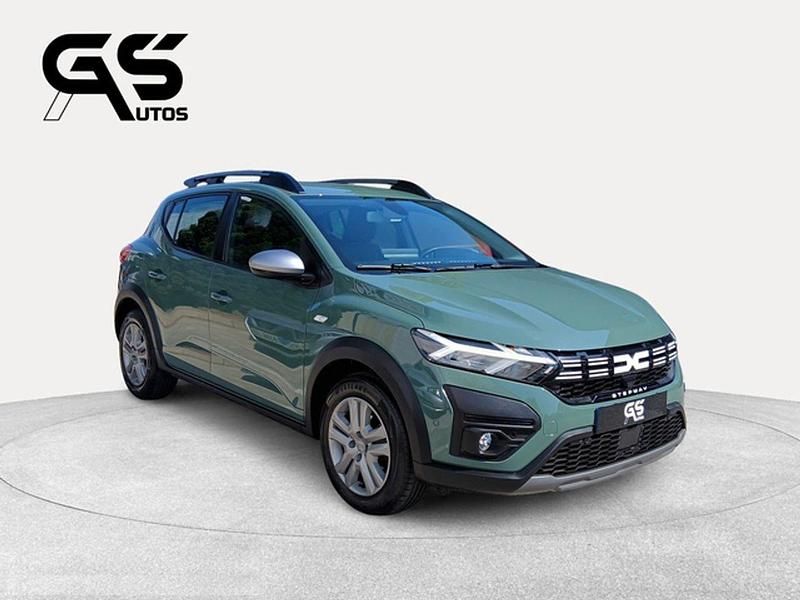 Usado Dacia Sandero Essentiel 91 CV (66 kW) 2023 Verde