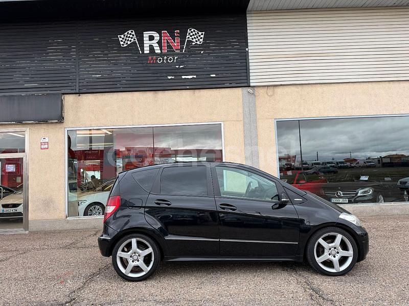 Usado Mercedes A200 Elegance 140 CV (102 kW) 2010 Negro Monovolumen