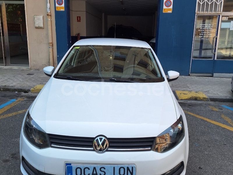 Używany VW Polo Edition 60 KM (44 kW) 2015 Biały Sedan/Limuzyna